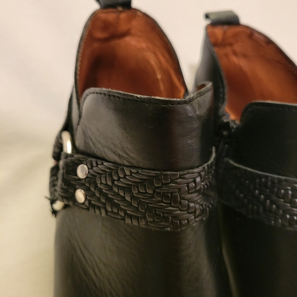 Marroqui Sanchez Blk Leather Harness Ankle Boot Sz 38 EUC - Picture 6 of 13